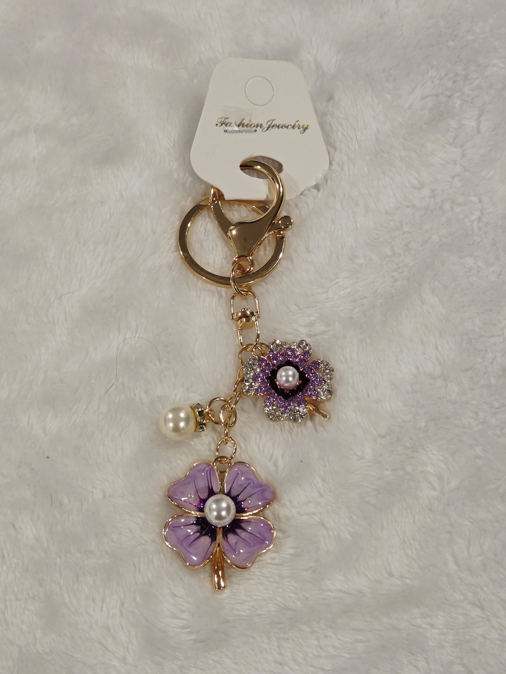 Gold-Tone Keychain with Baeutiful Purple Flowers and Pearls Bag Charm